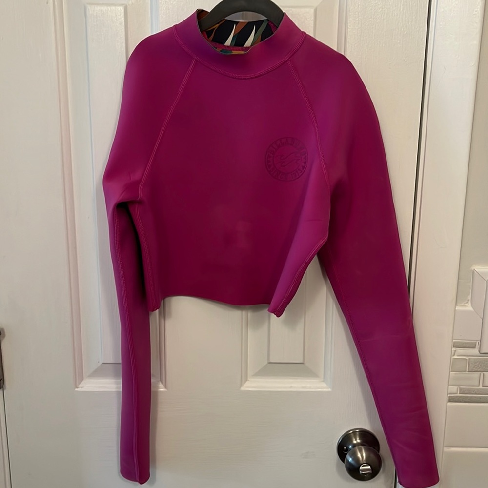 Billabong women’s wetsuit crop top reversible sm/med